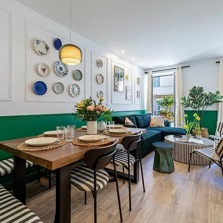 Lejlighed New! Remodeled & Spacious 4 Bedroom - 3 Bath - Heart Of - Ac In - With A Large Elevator Nice